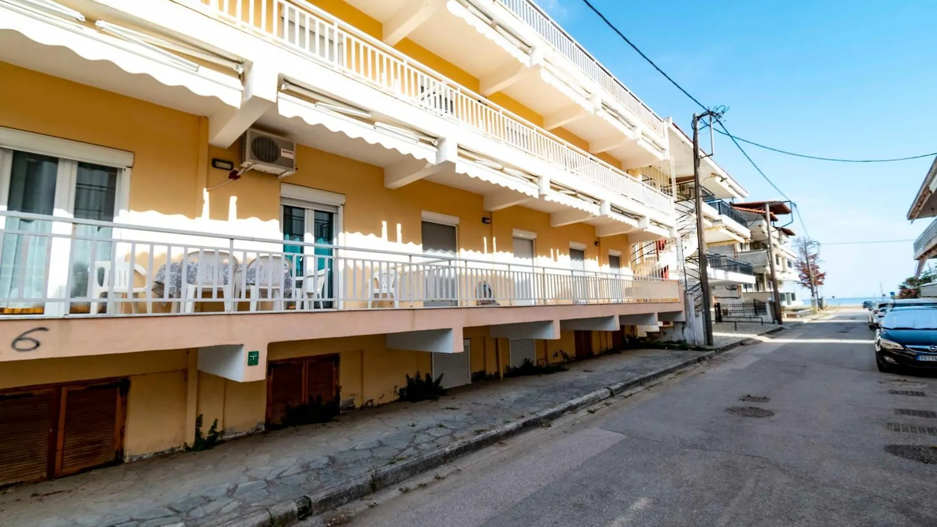 Erato Apartments By Rentalspro Services - Nea Plagia Halkidiki